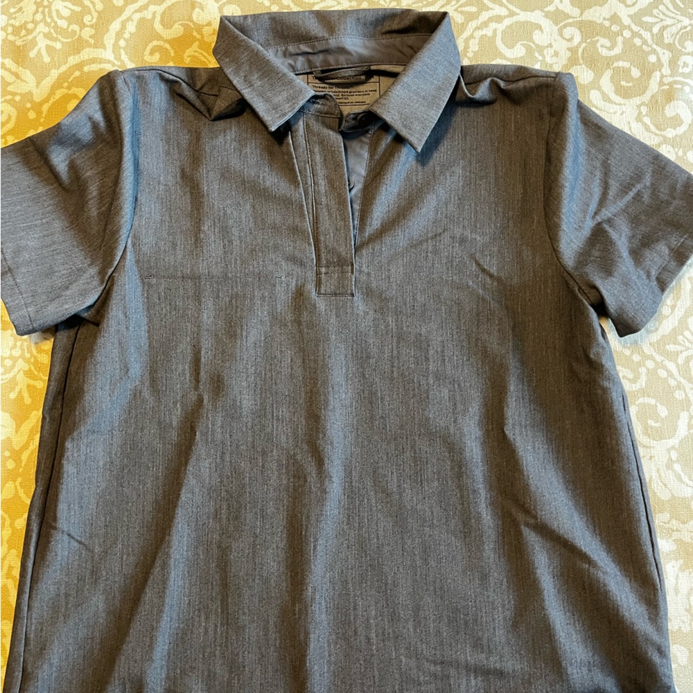 FIGS Nala Shortsleeve ScrubPolo | Medium | Graphite | Limited Edition Style